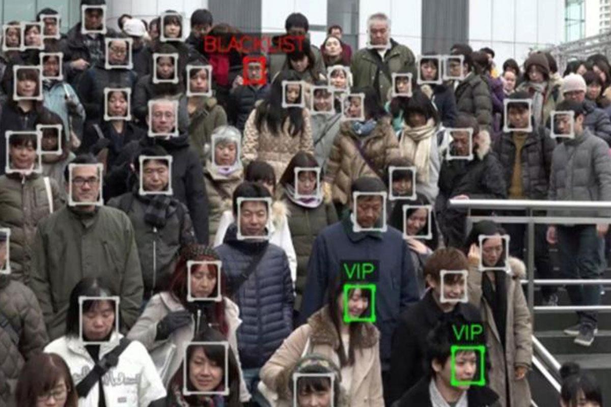 Dan Trung Quoc phai cung cap hinh anh khuon mat de dung Internet hinh anh