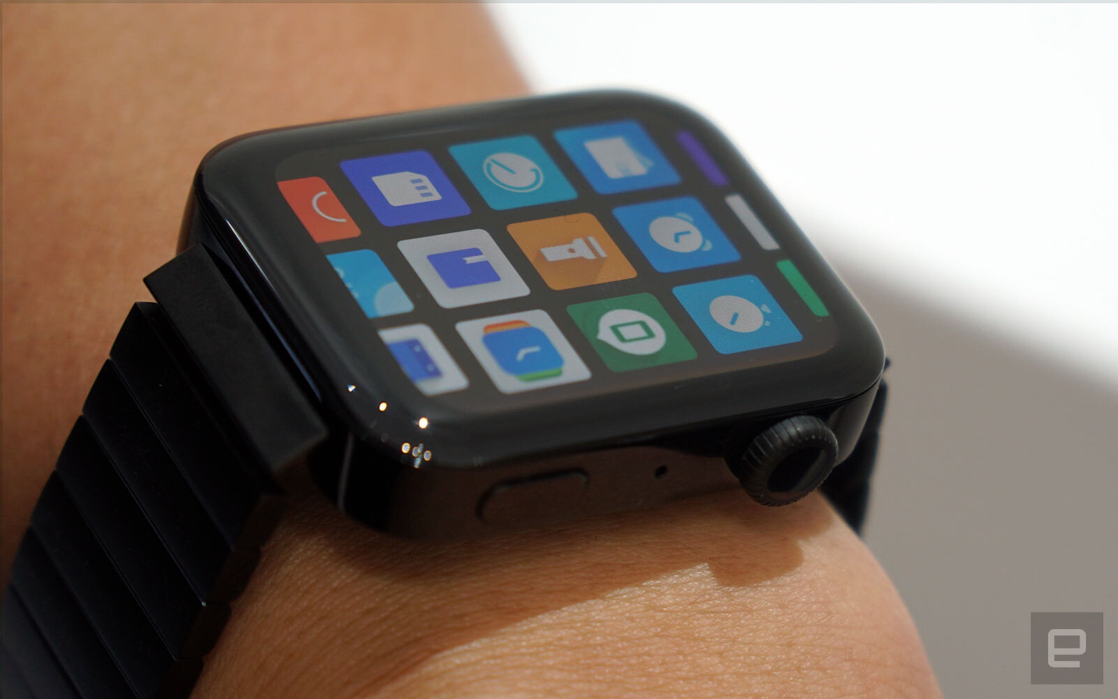 xiaomi nhai apple trang tron anh 3