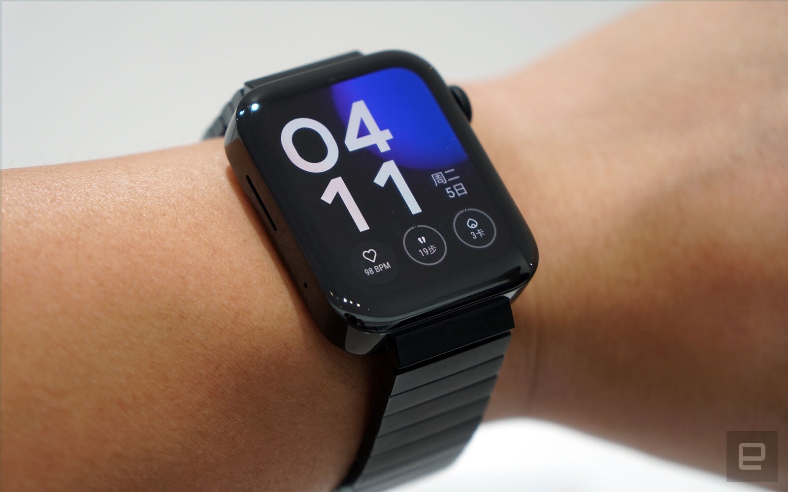 xiaomi nhai apple trang tron anh 4