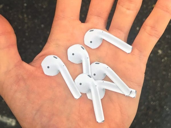 rơi airpods ảnh 1 roi airpods anh 1