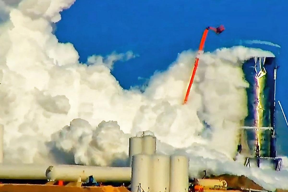 Ten lua SpaceX no tung trong lan thu dau tien hinh anh