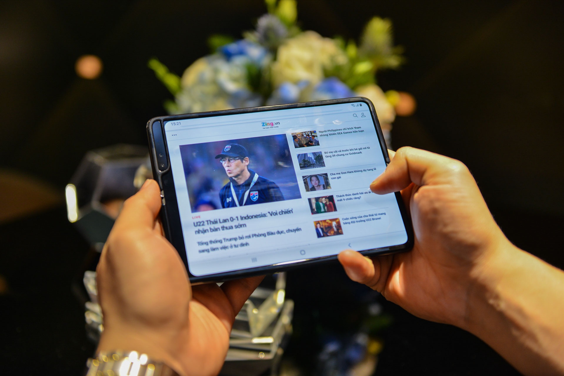 gia Samsung galaxy fold tai viet nam anh 3