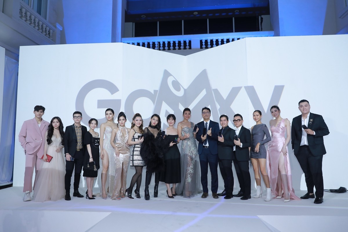 dạ tiệc sang trọng chào đón Samsung Galaxy Fold ảnh 6 da tiec sang trong chao don Samsung Galaxy Fold anh 6