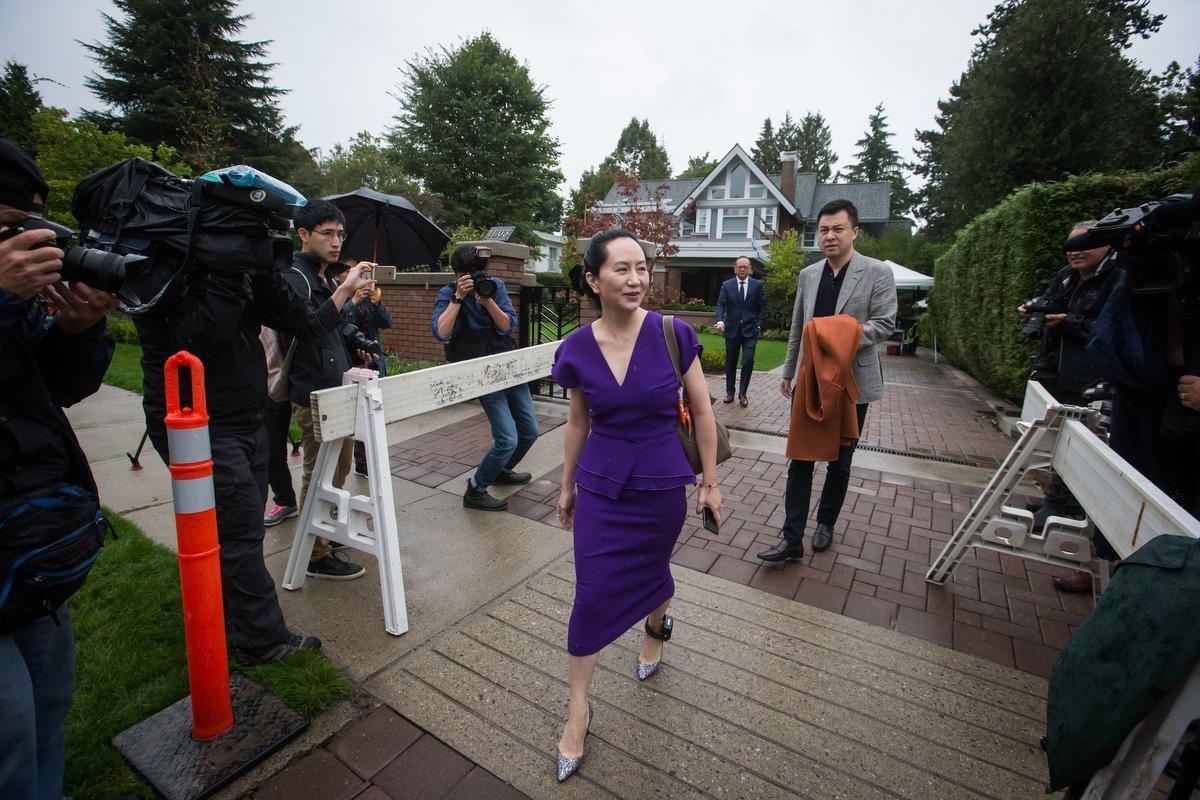 Nguoi Trung Quoc mat niem tin vao Huawei vi scandal bat giam nhan vien hinh anh