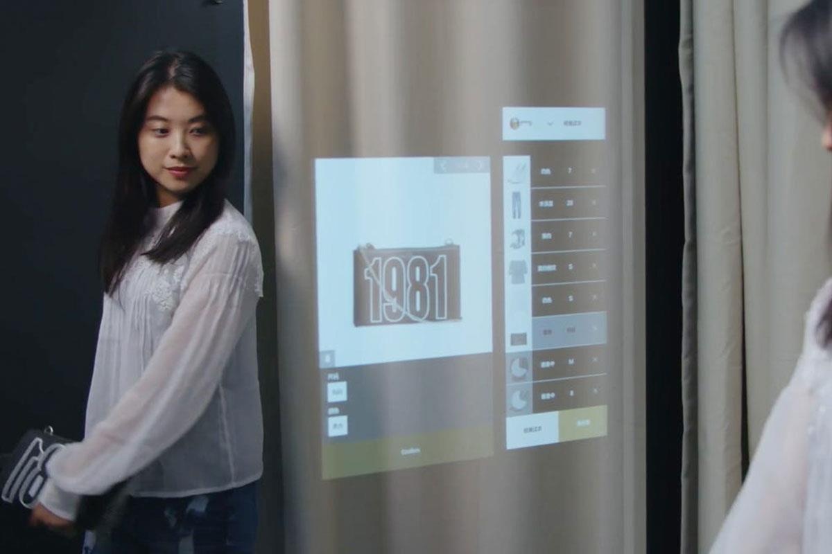 In 3D, phong thu do ao thay doi cach ban shopping the nao? hinh anh