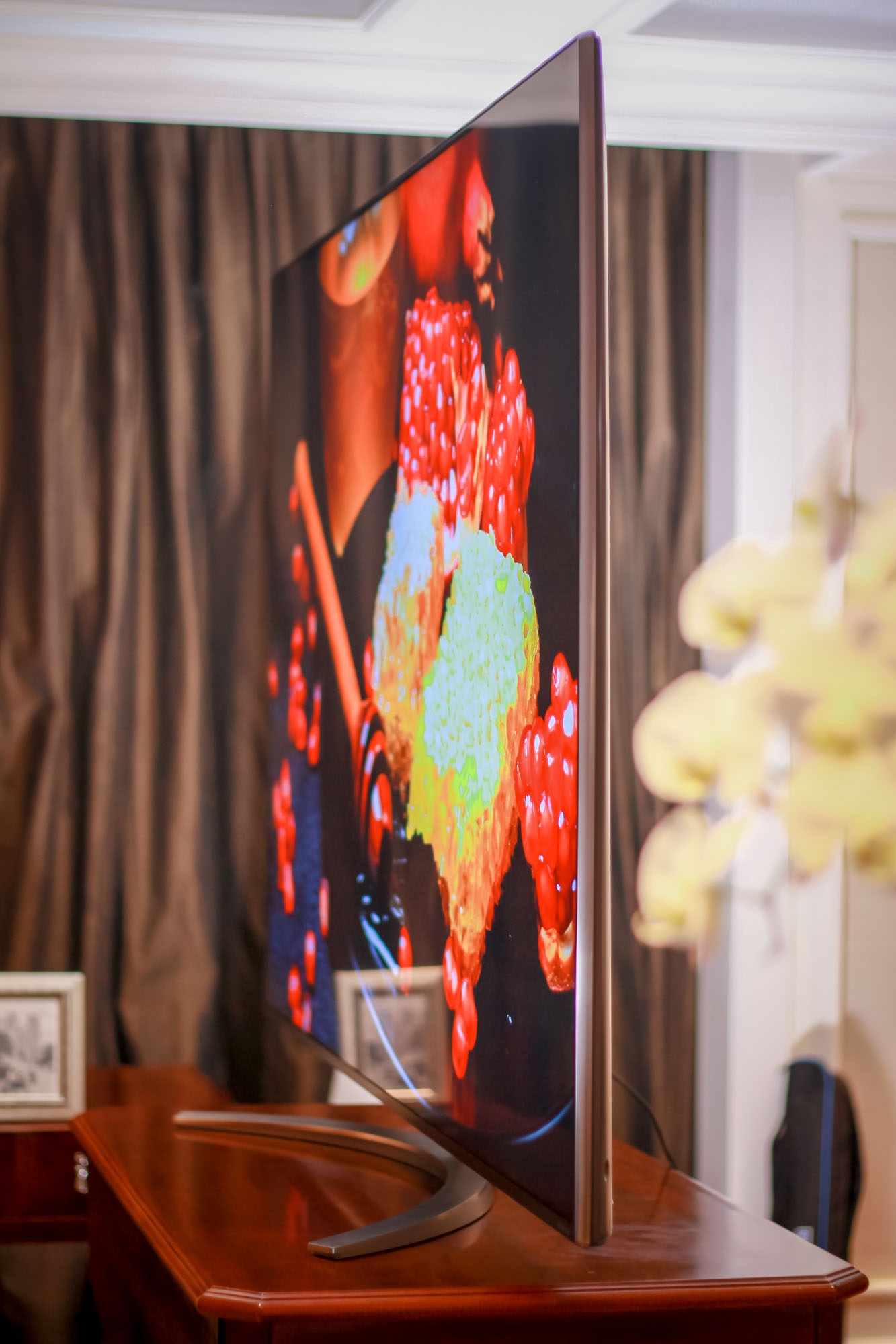 tv lg nanocell 8k gia 199 trieu anh 3