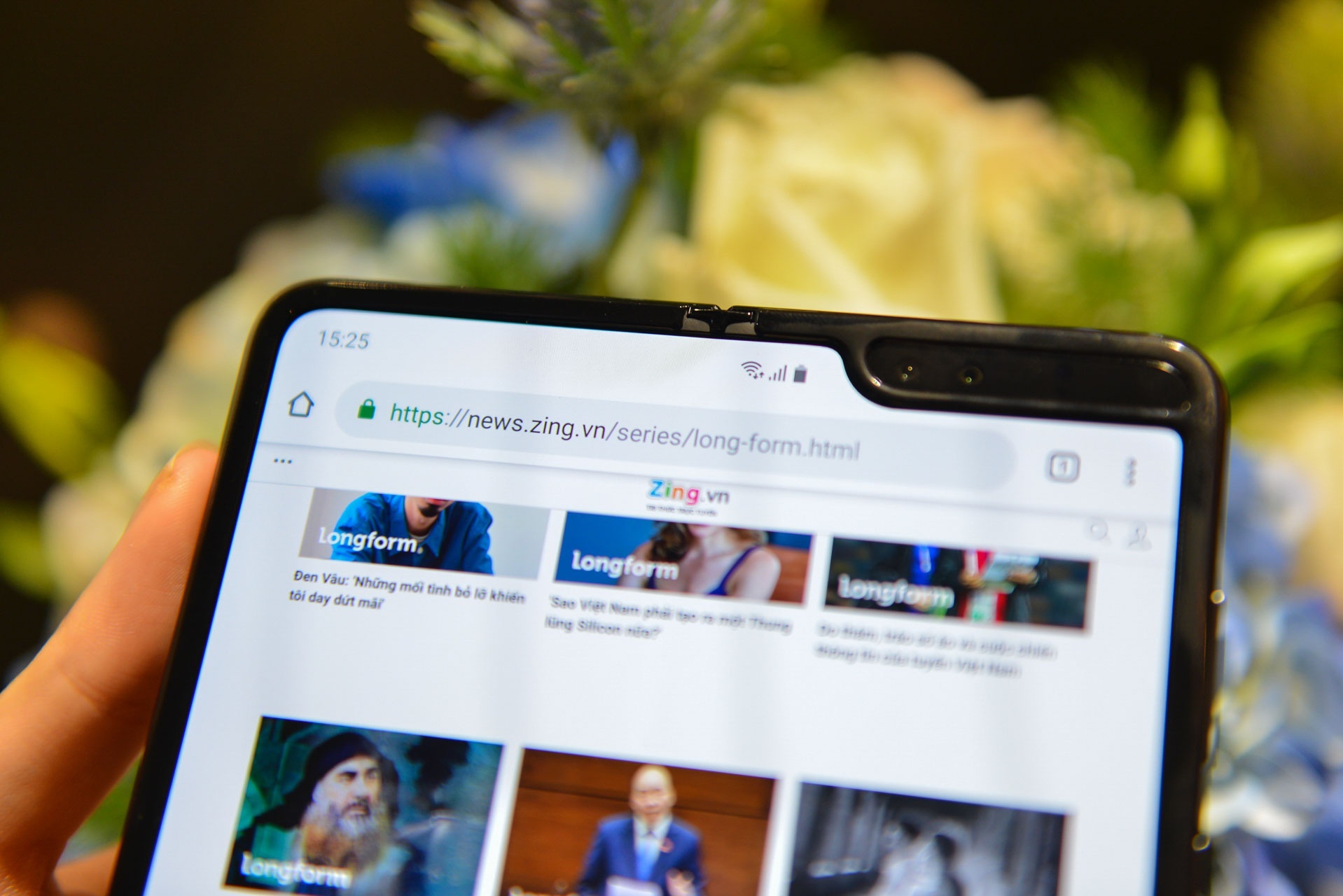 smartphone man hinh gap samsung galaxy fold anh 1