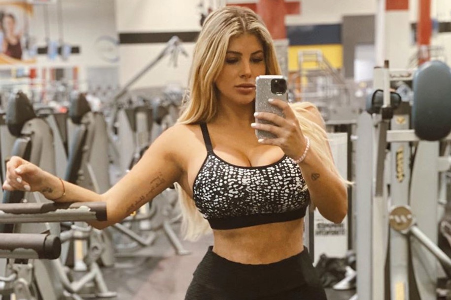 Bat qua tang ban trai ngoai tinh nho Apple Watch hinh anh