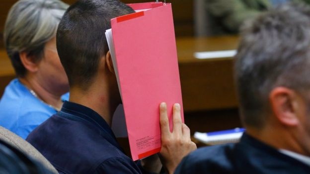 hacker danh sap internet ca mot quoc gia anh 4