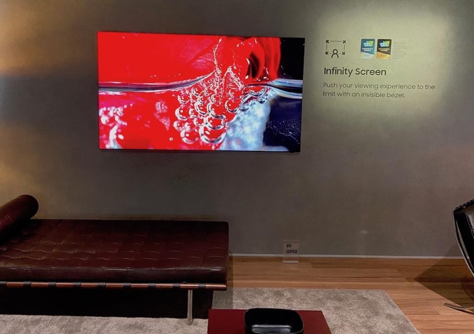 tv samsung 8k microled lon nhat the gioi anh 2