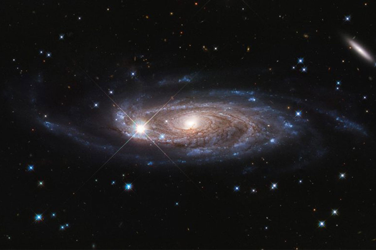 Phat hien thien ha khong lo, lon hon dai Ngan ha 2,5 lan hinh anh