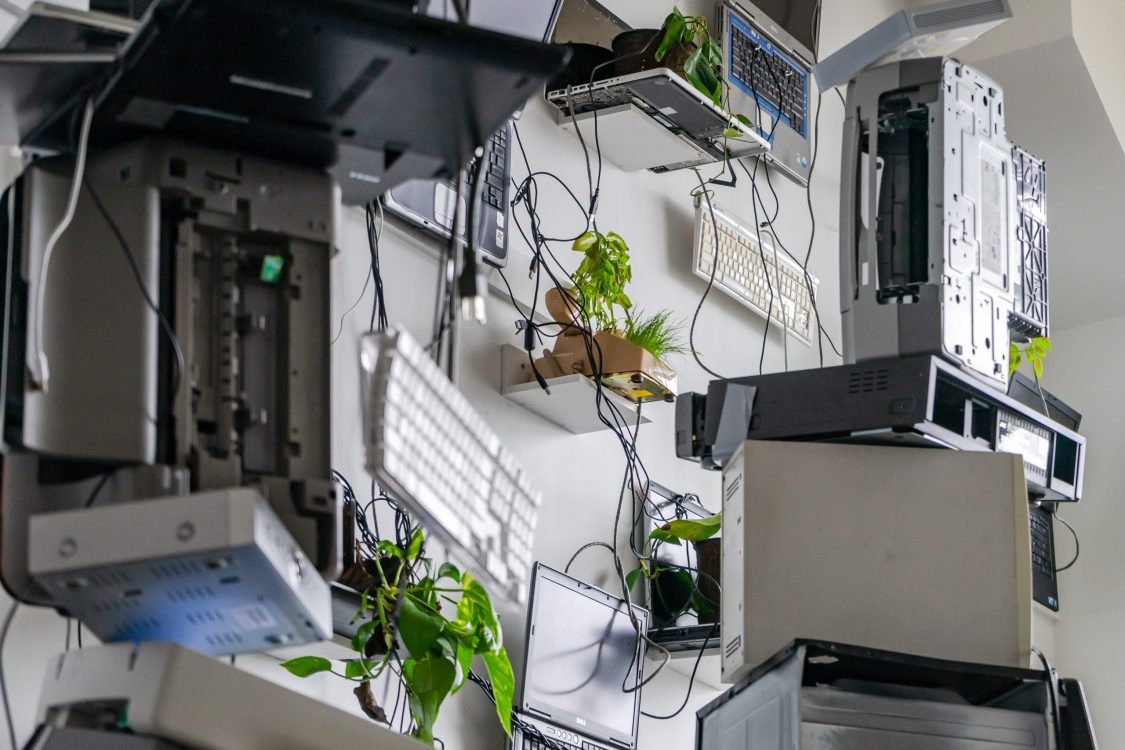 trien lam rac thai dien tu bao ve moi truong anh 17