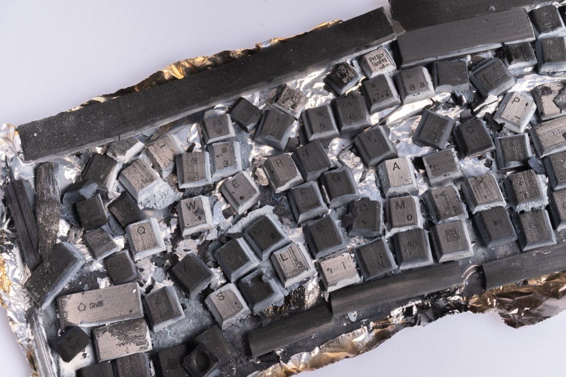 trien lam rac thai dien tu bao ve moi truong anh 12