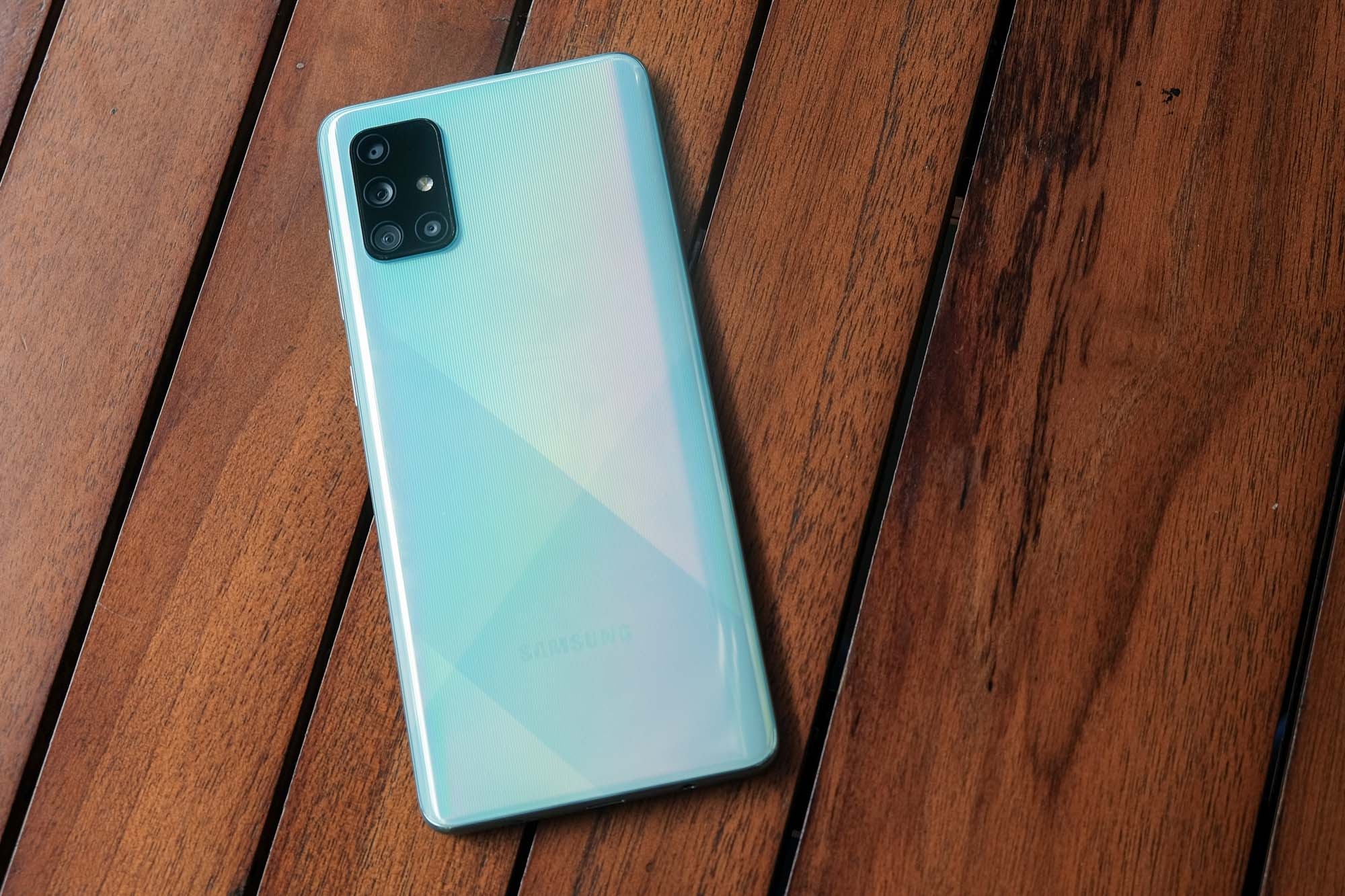 chi tiet samsung galaxy a71 anh 2