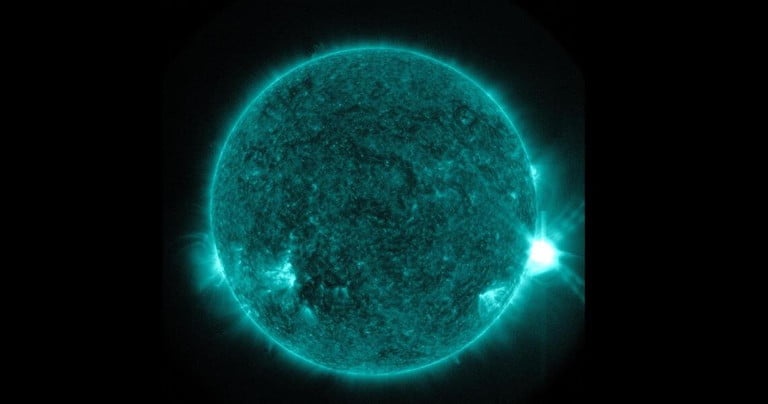 hien tuong ngon lua mat troi solar flare anh 1