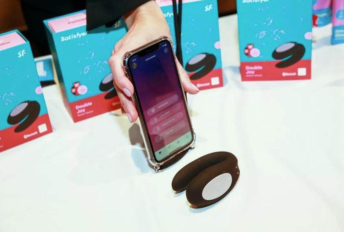 hack do choi tinh duc anh 2