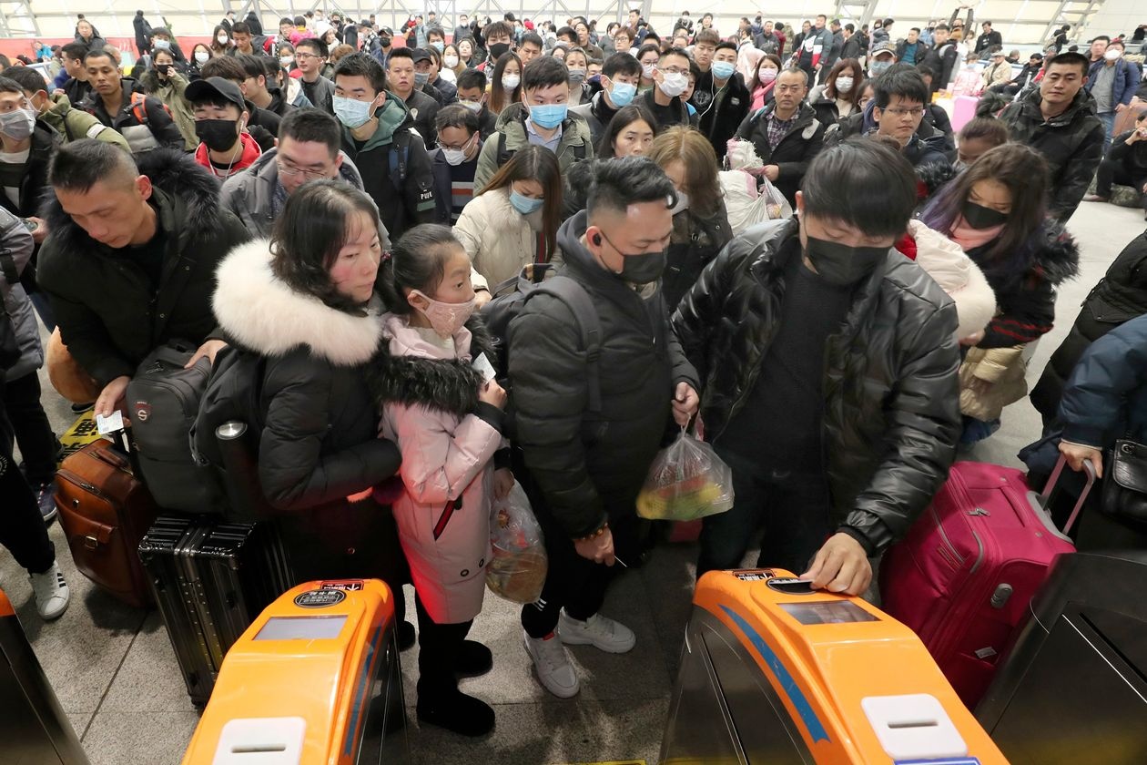 theo doi nguoi nhiem virus corona anh 1