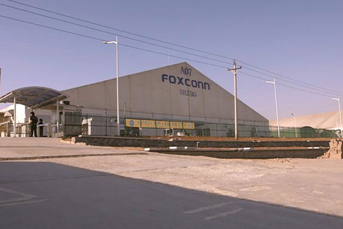 Nha may iPhone doi pho voi corona nhu the nao? hinh anh