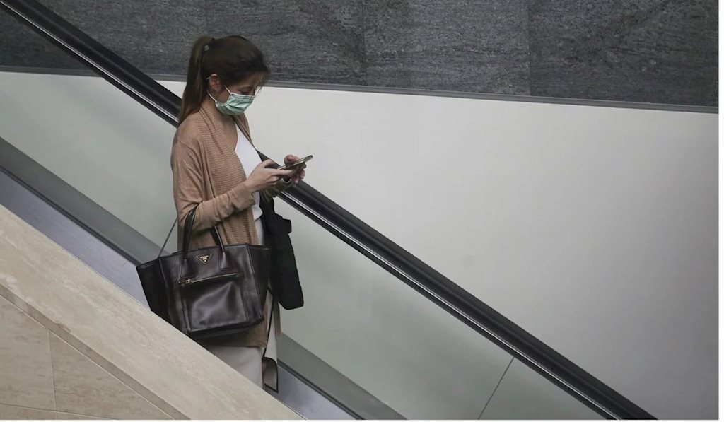 phong covid-19 tot hon deo khau trang anh 2