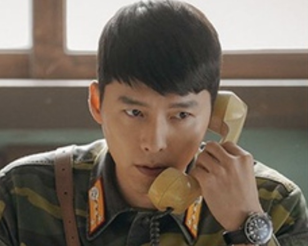 Chi tiet mau dong ho 8.200 USD cua Hyun Bin trong 'Ha canh noi anh' hinh anh