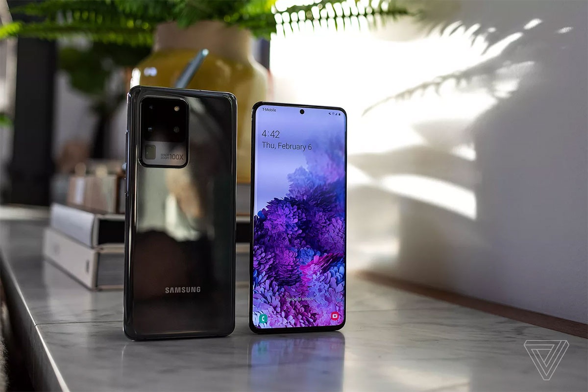 Smartphone Samsung dong loat gui thong bao la hinh anh