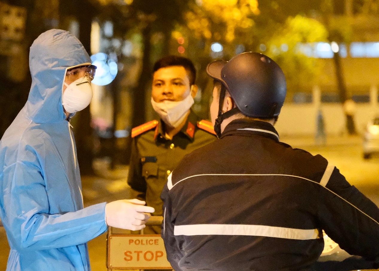 Chua mac virus, toi da choang vang vi tin don, tin gia hinh anh