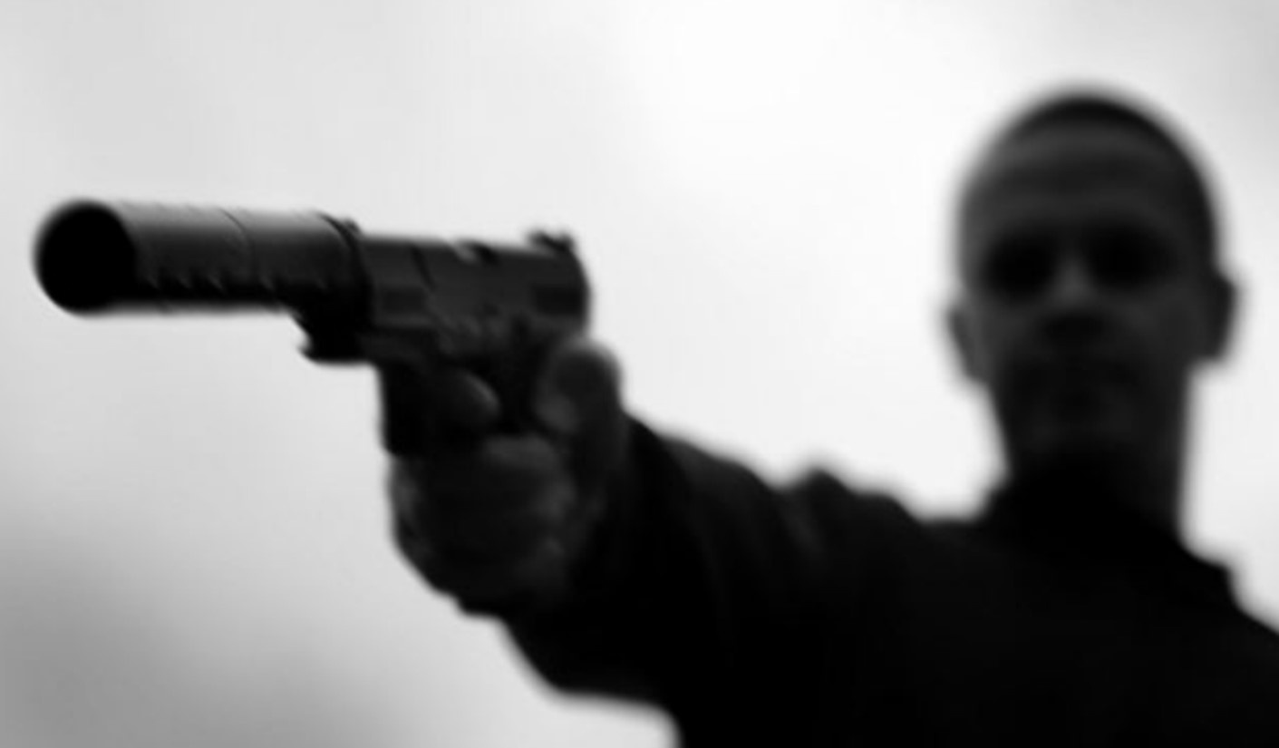 Bo 5.000 USD co thue duoc sat thu tren mang khong? hinh anh