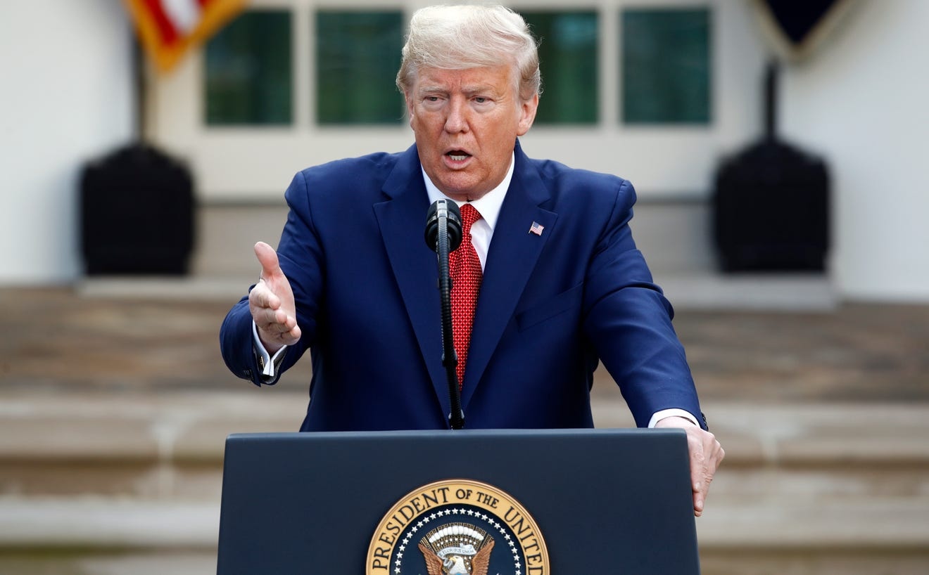 Ong Trump se bi cam dung Facebook trong 2 nam hinh anh