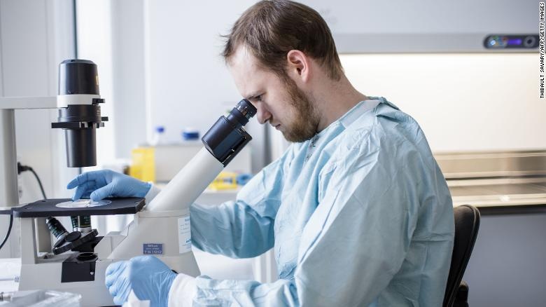 bao gio co vaccine covid-19 anh 4