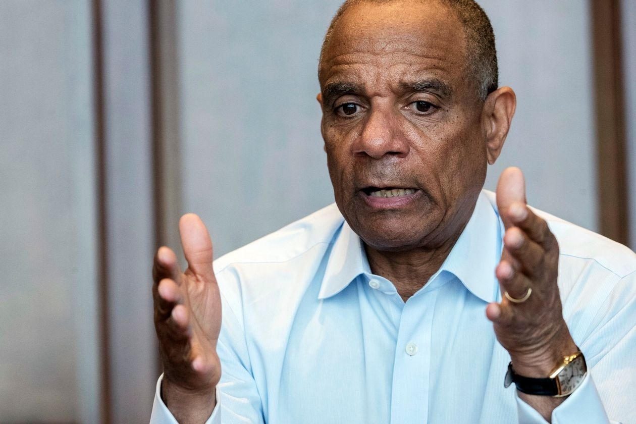 mark zuckerberg lam gi tai facebook anh 4