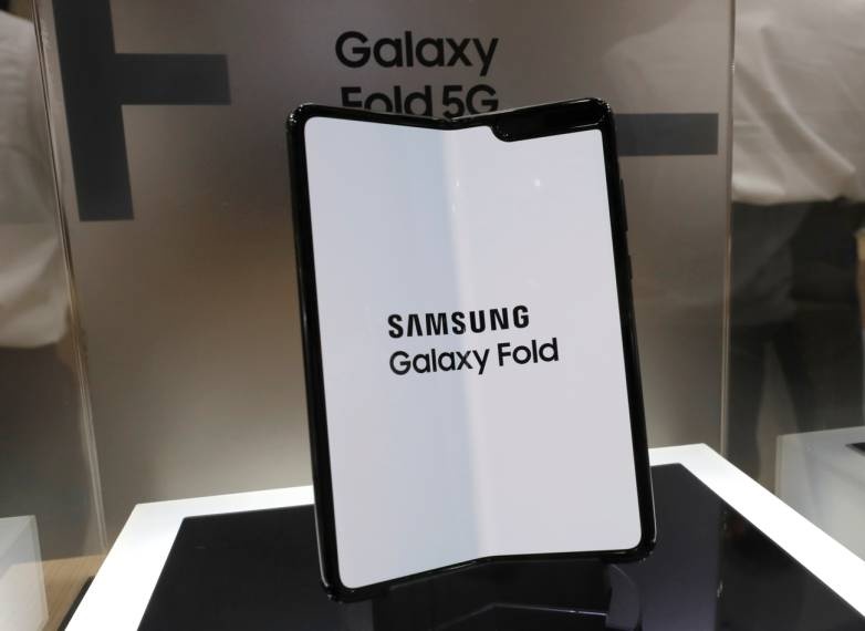 Samsung khac phuc han che lon nhat cua Galaxy Fold hinh anh