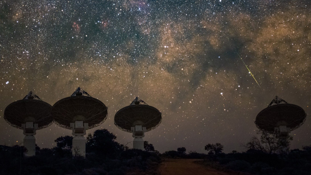 Tim ra cau tra loi vat chat con thieu cua vu tru hinh anh