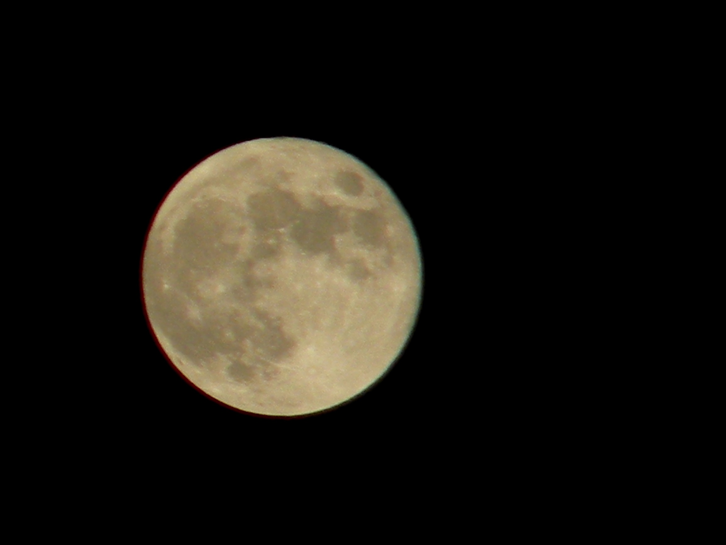 hinh anh nguyet thuc nua toi anh 2