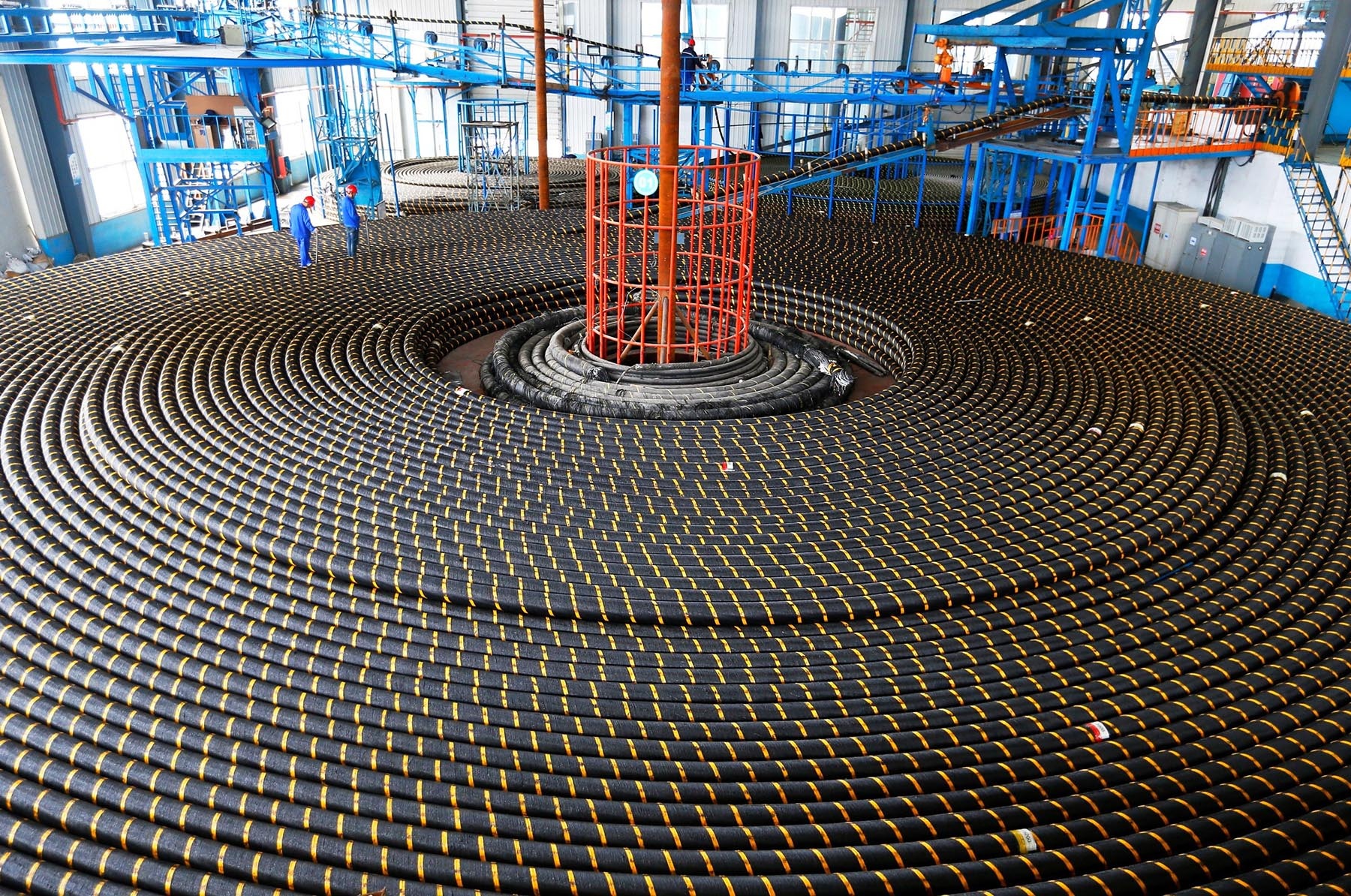 vi sao my trung cang thang vi mot soi cap quang anh 1