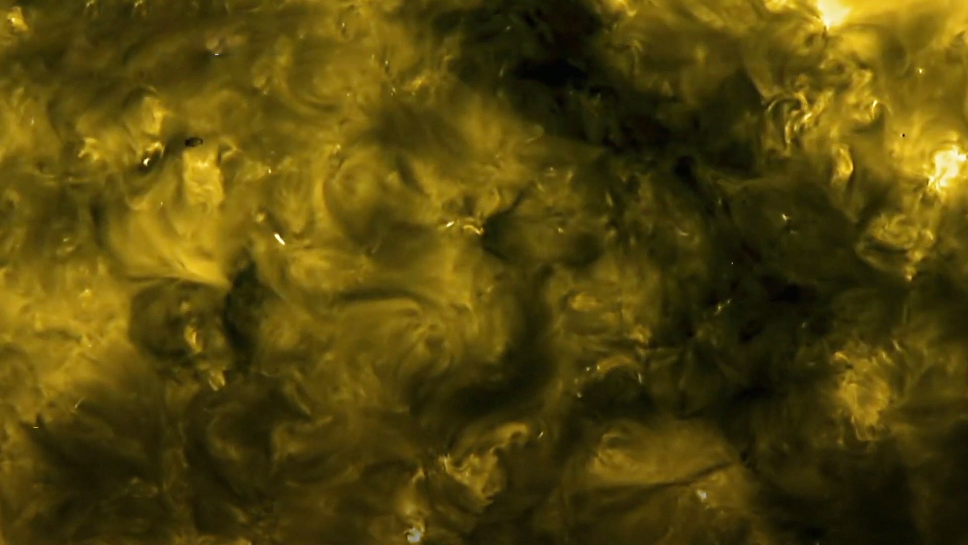 Buc anh gan be mat Mat Troi nhat vua duoc chup hinh anh