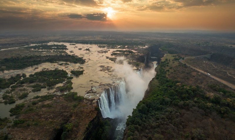 Chau Phi tach doi, mot dai duong moi dang hinh thanh? hinh anh