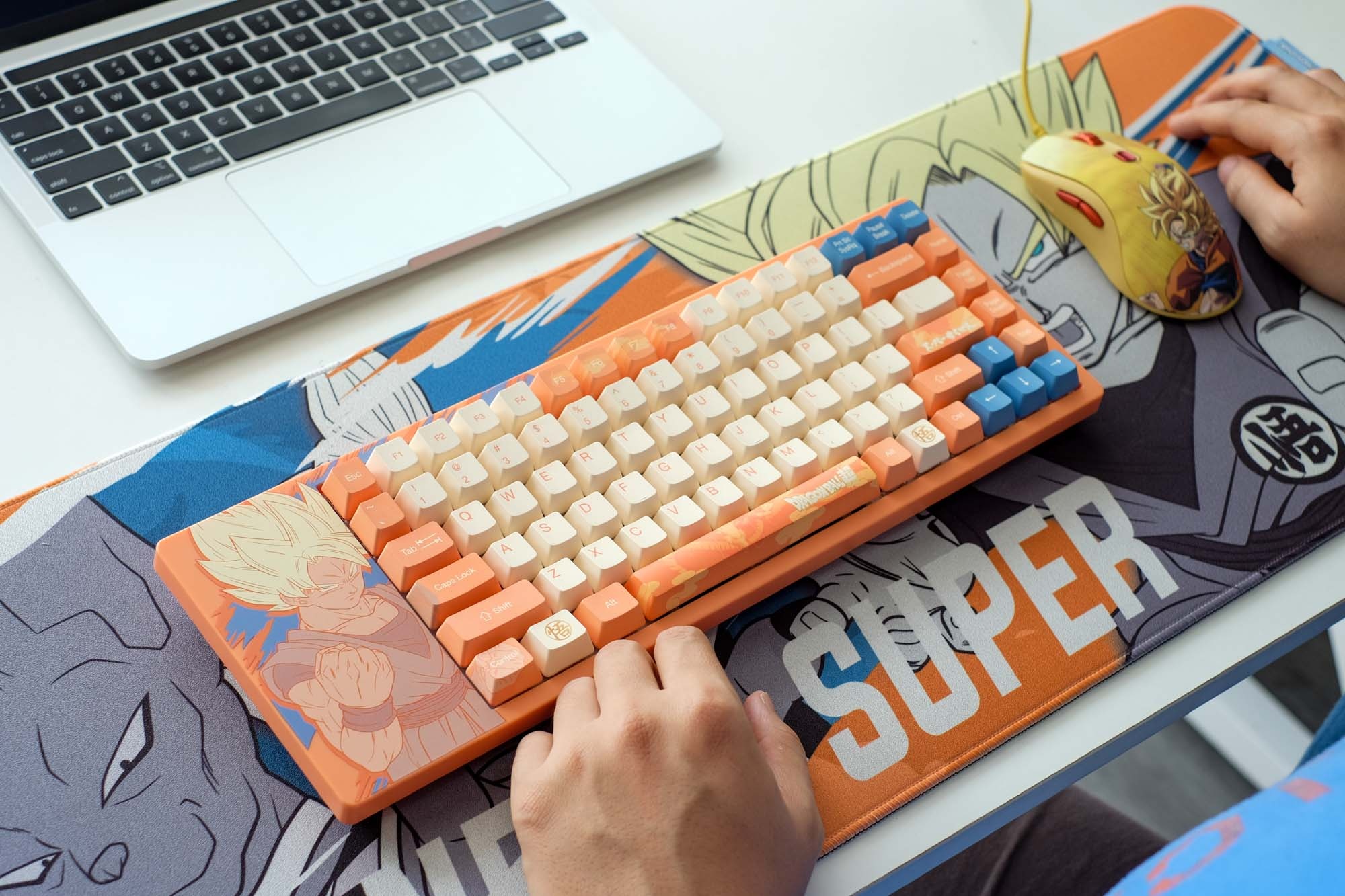 Bo phu kien thu vi cho fan cua Dragon Ball hinh anh