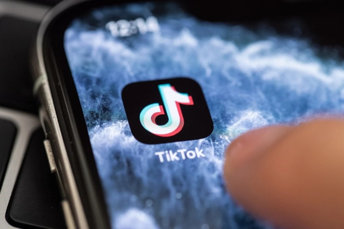 TikTok, YouTube gap 'ac mong' tai Malaysia hinh anh