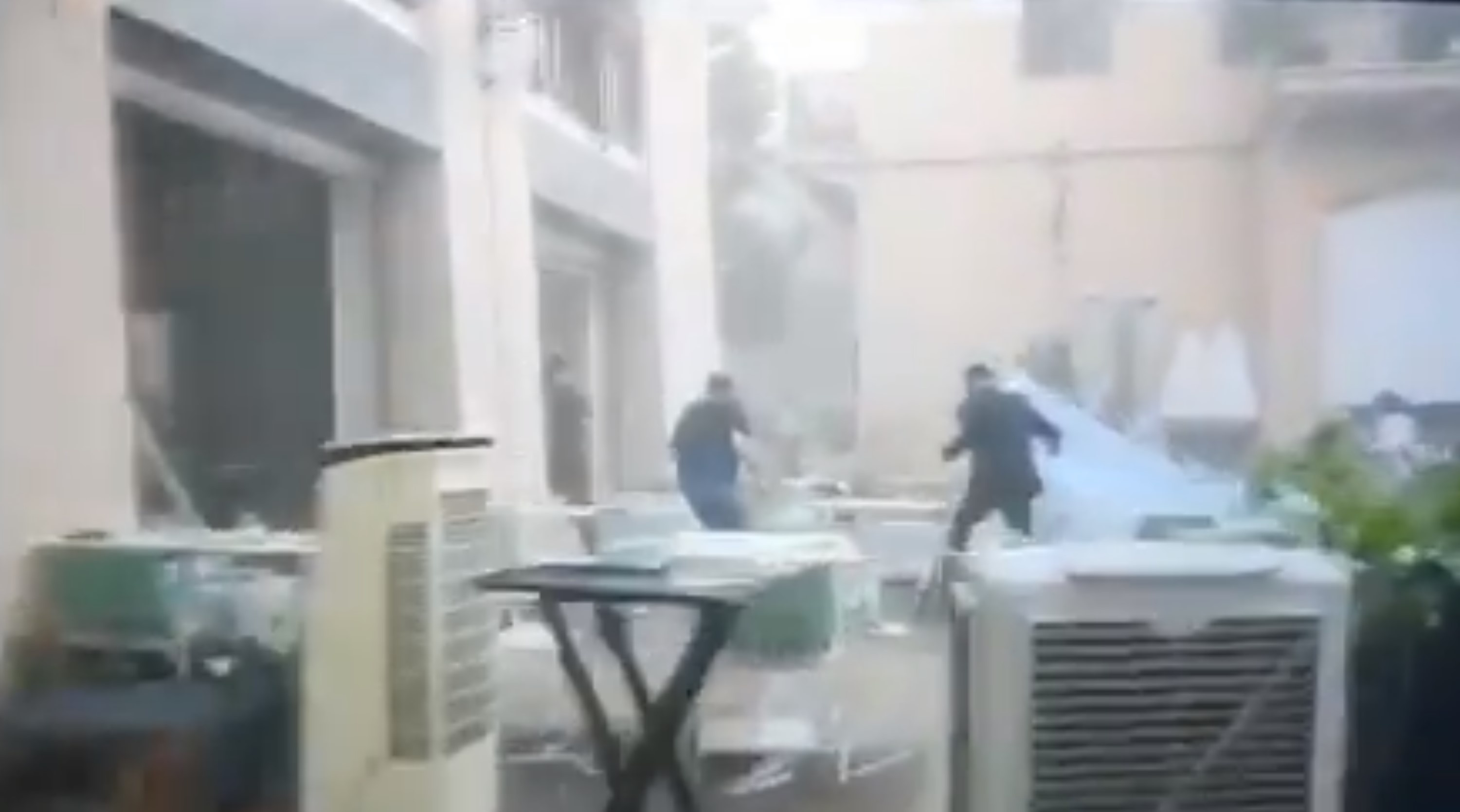 vu no o beirut anh 9