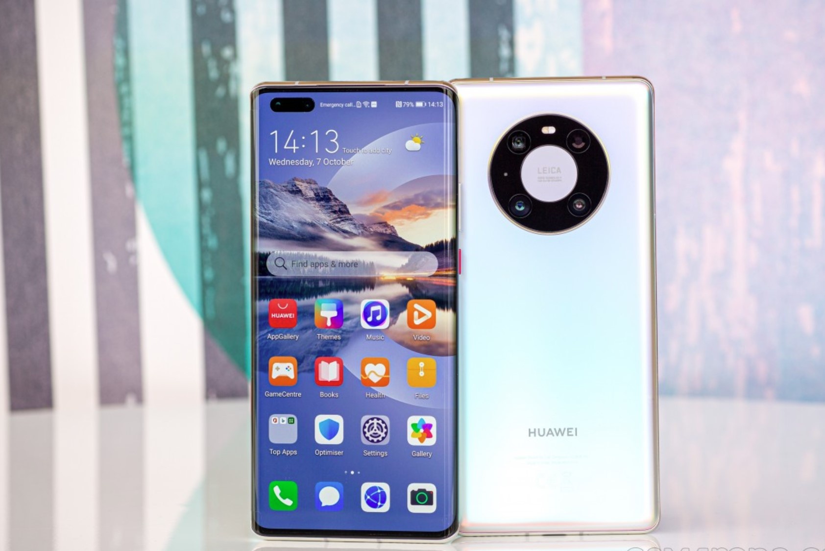 Reuters: 'Huawei sap ban mang smartphone cao cap Mate va P series' hinh anh