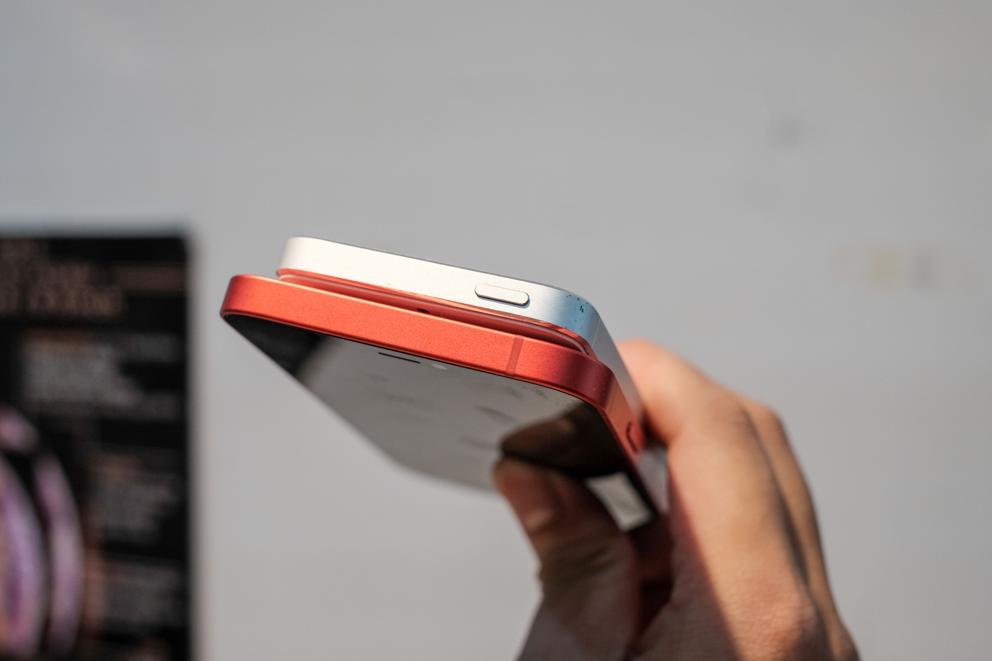 so sanh iphone 12 va iphone 5 anh 6