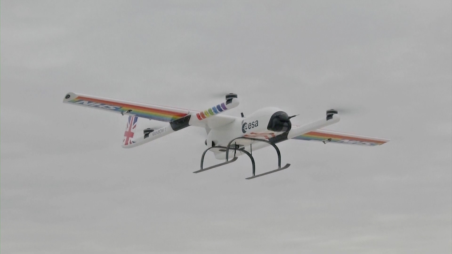 Anh dung drone de van chuyen mau xet nghiem Covid-19 hinh anh