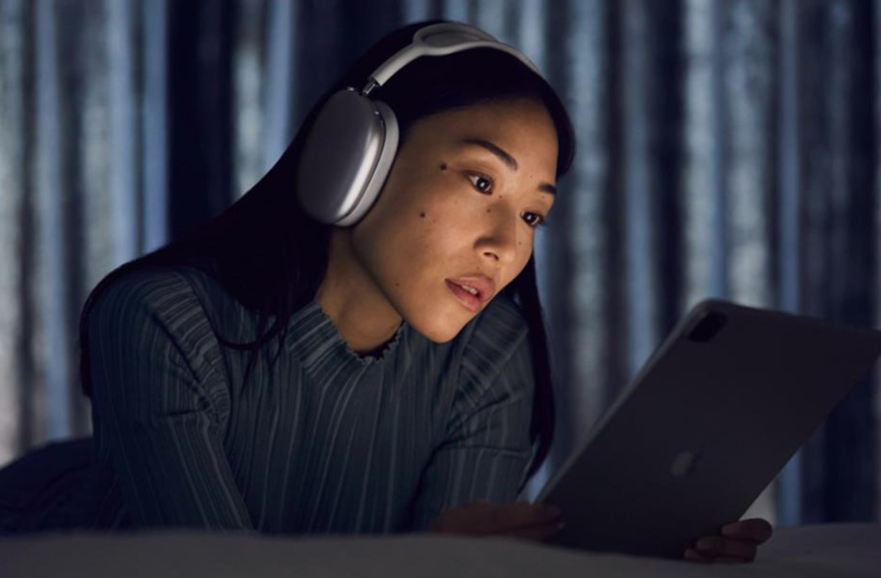 Forbes: Chiec tai nghe 549 USD cua Apple nhu cu tat vao nguoi dung hinh anh