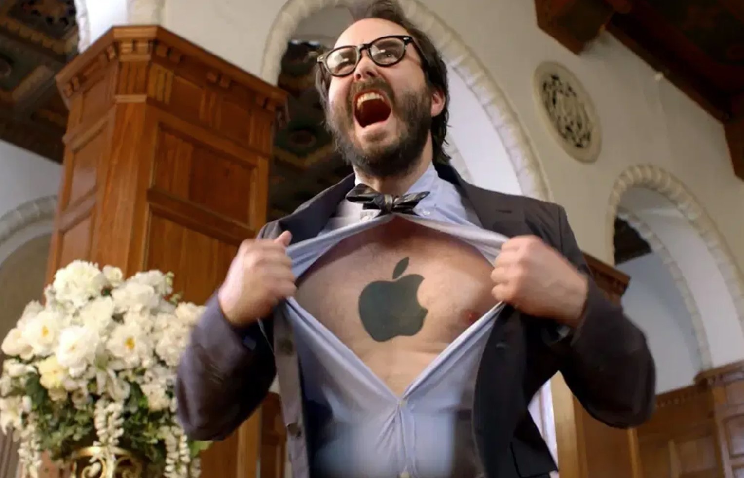 Mua het dong san pham Apple ton bao nhieu tien? hinh anh