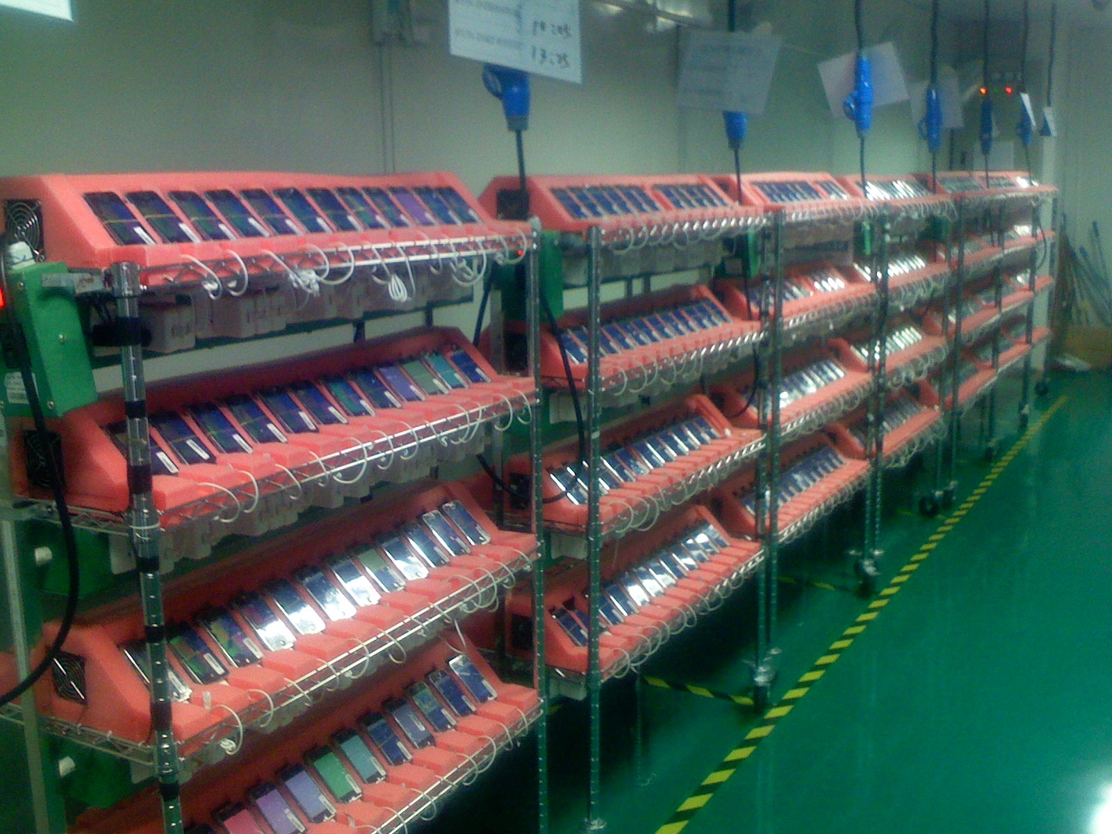 day chuyen san xuat iPhone doi dau anh 1