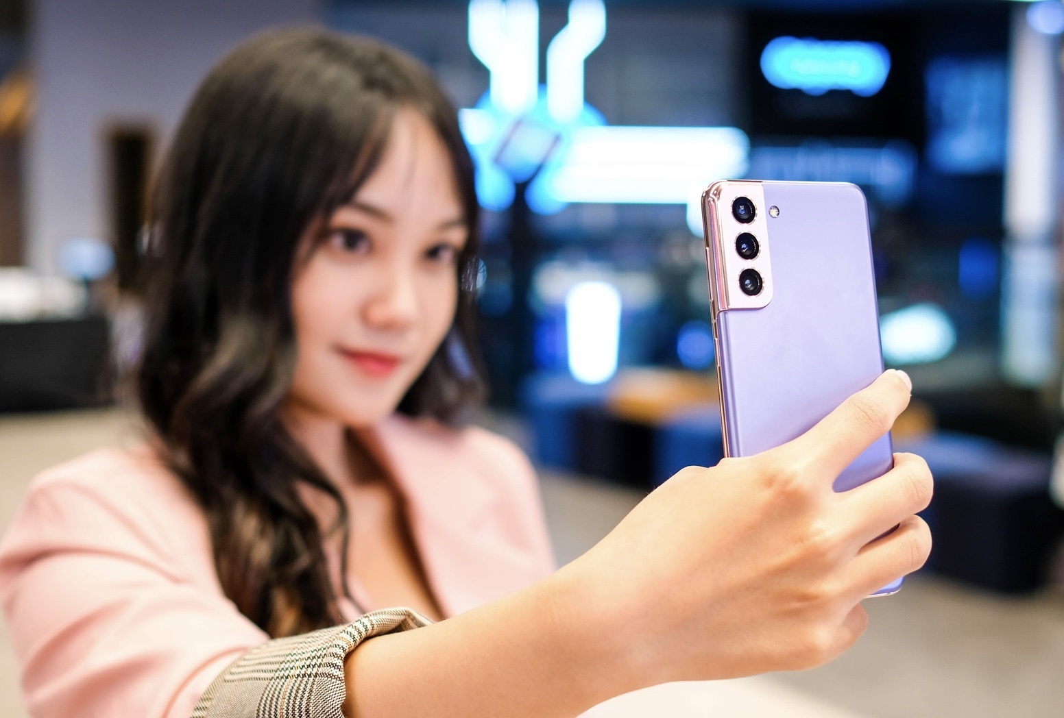 Samsung da tro lai vi tri so mot hinh anh