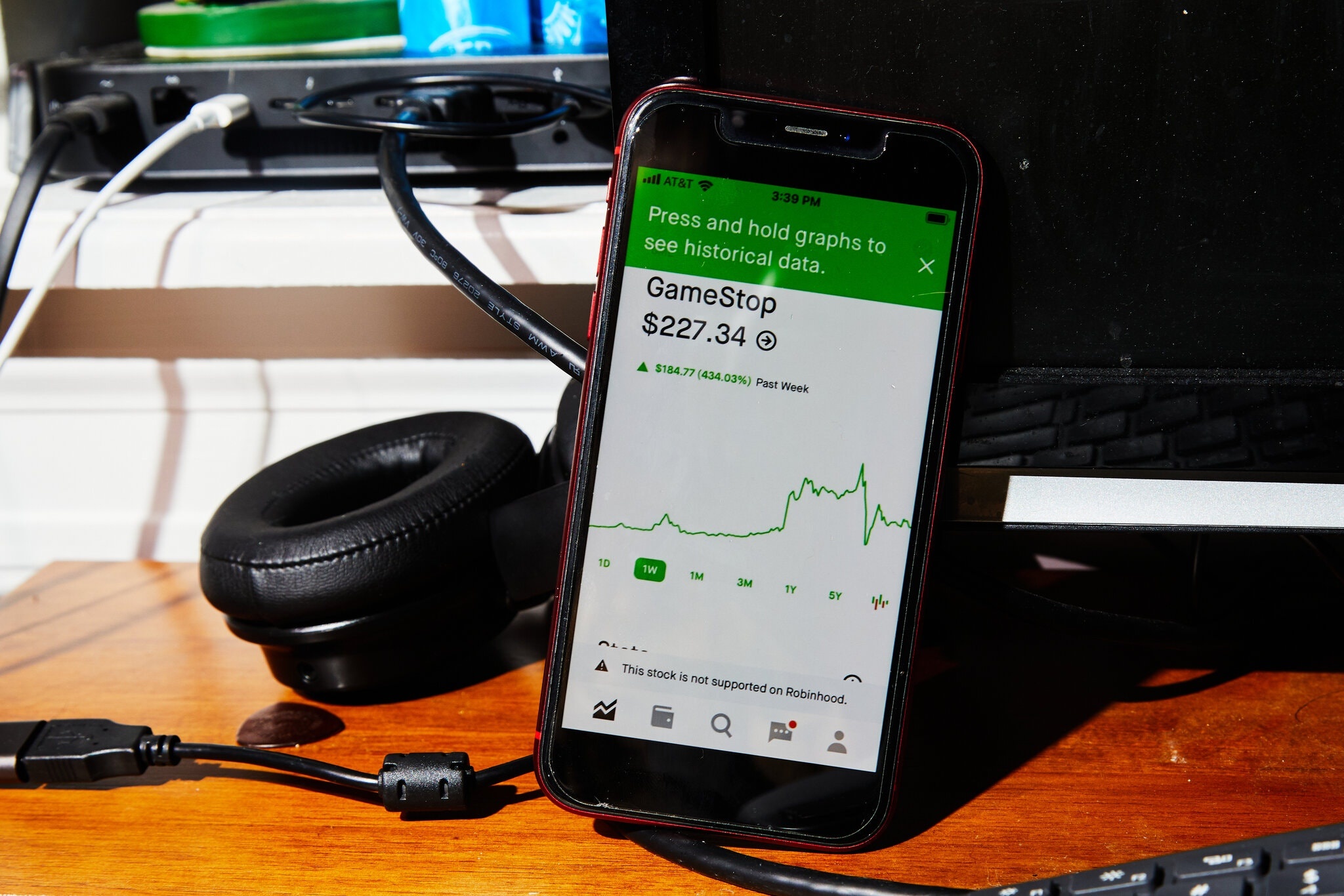 Ke pha pho Wall da lo nguyen hinh hinh anh