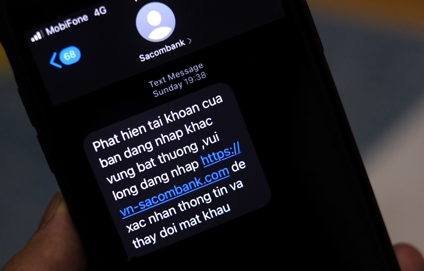 'Lo hong tin nhan gia mao ngan hang rat kho khac phuc' hinh anh