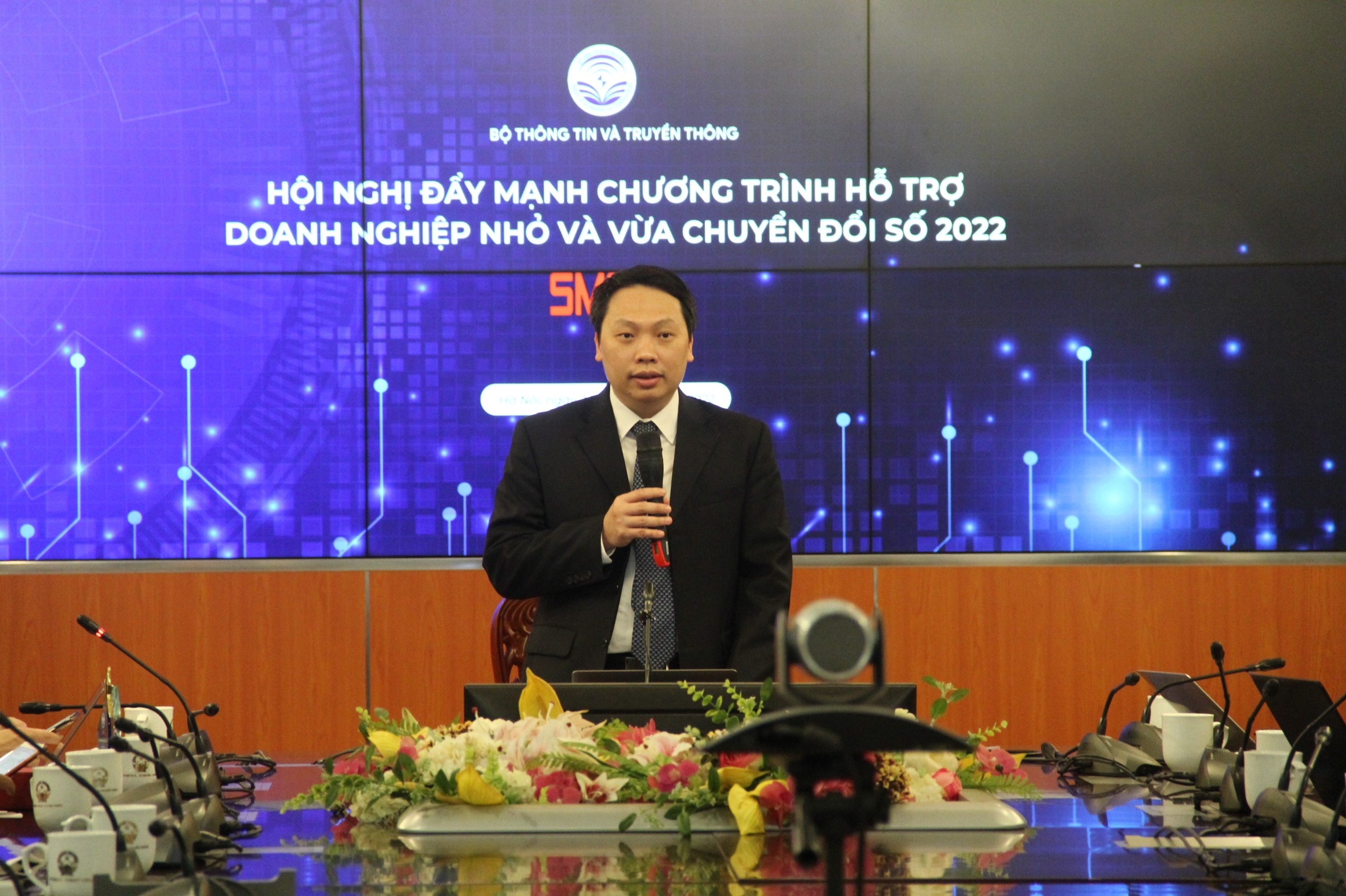 16.000 doanh nghiep su dung giai phap chuyen doi so Viet Nam hinh anh