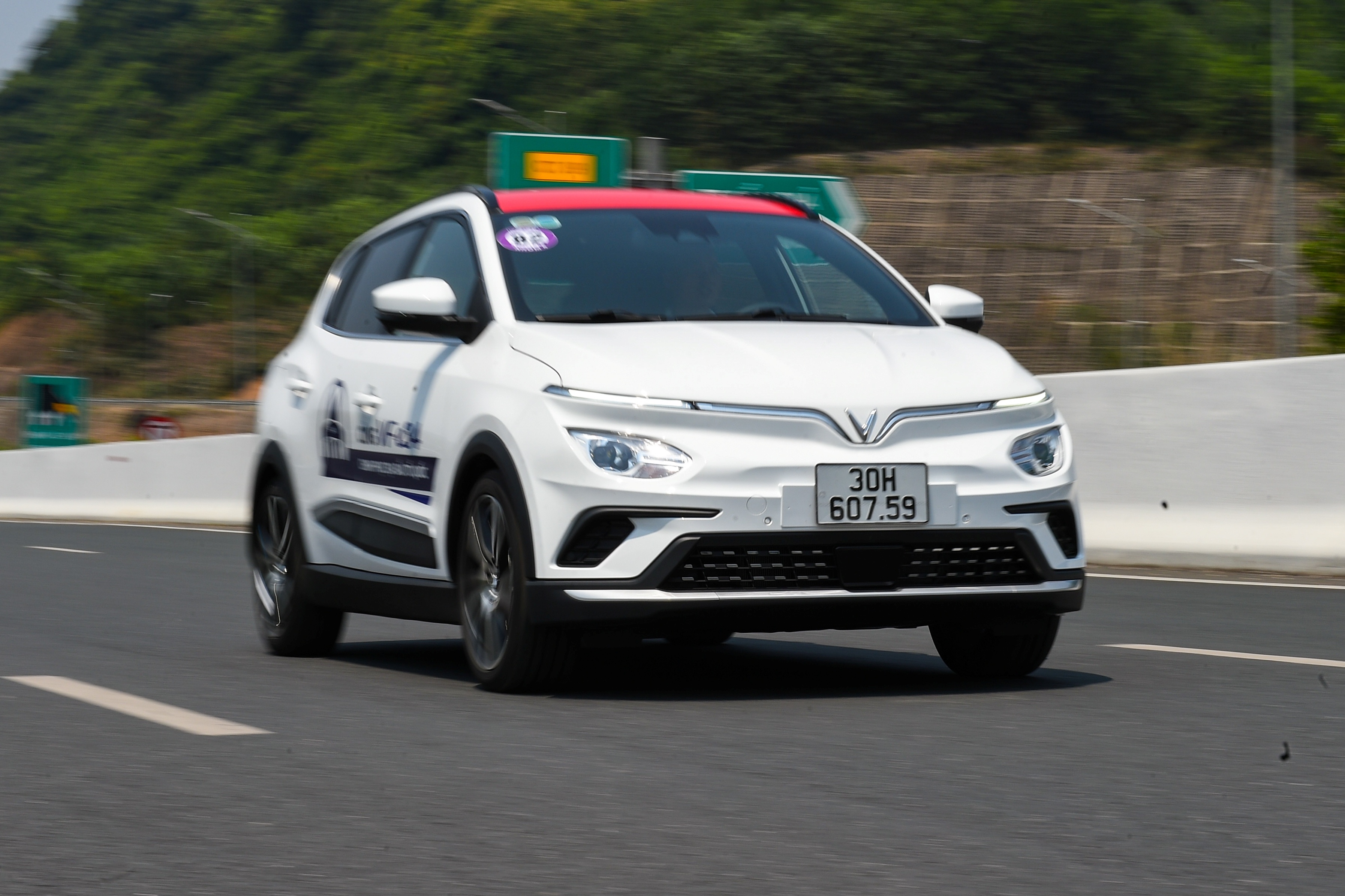 trai nghiem xe dien vinfast vf e34 anh 1